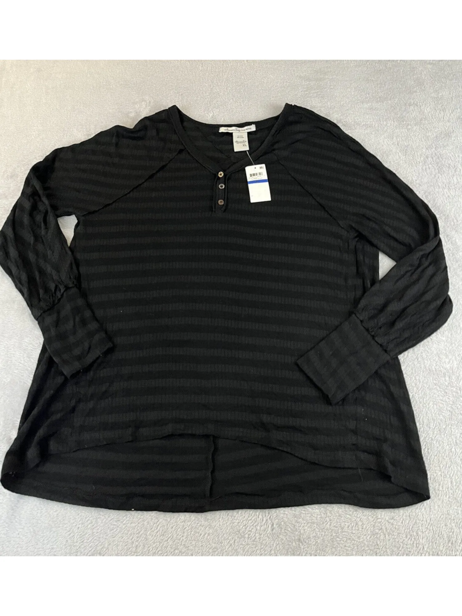 AMERICAN RAG Womens Black Striped Long Sleeve V Neck Hi-Lo Top