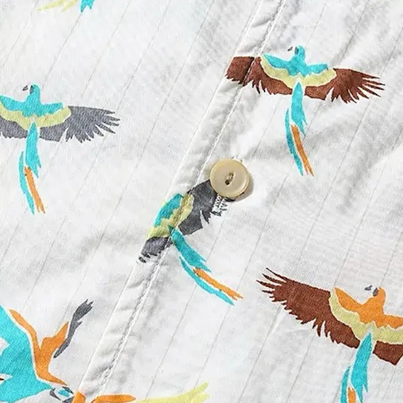 Boxy camp shirt with parrots