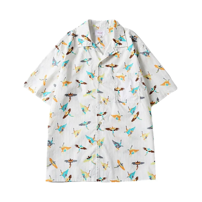 Boxy camp shirt with parrots