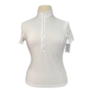 FITS Short Sleeve Show Shirt in White - Women's Large