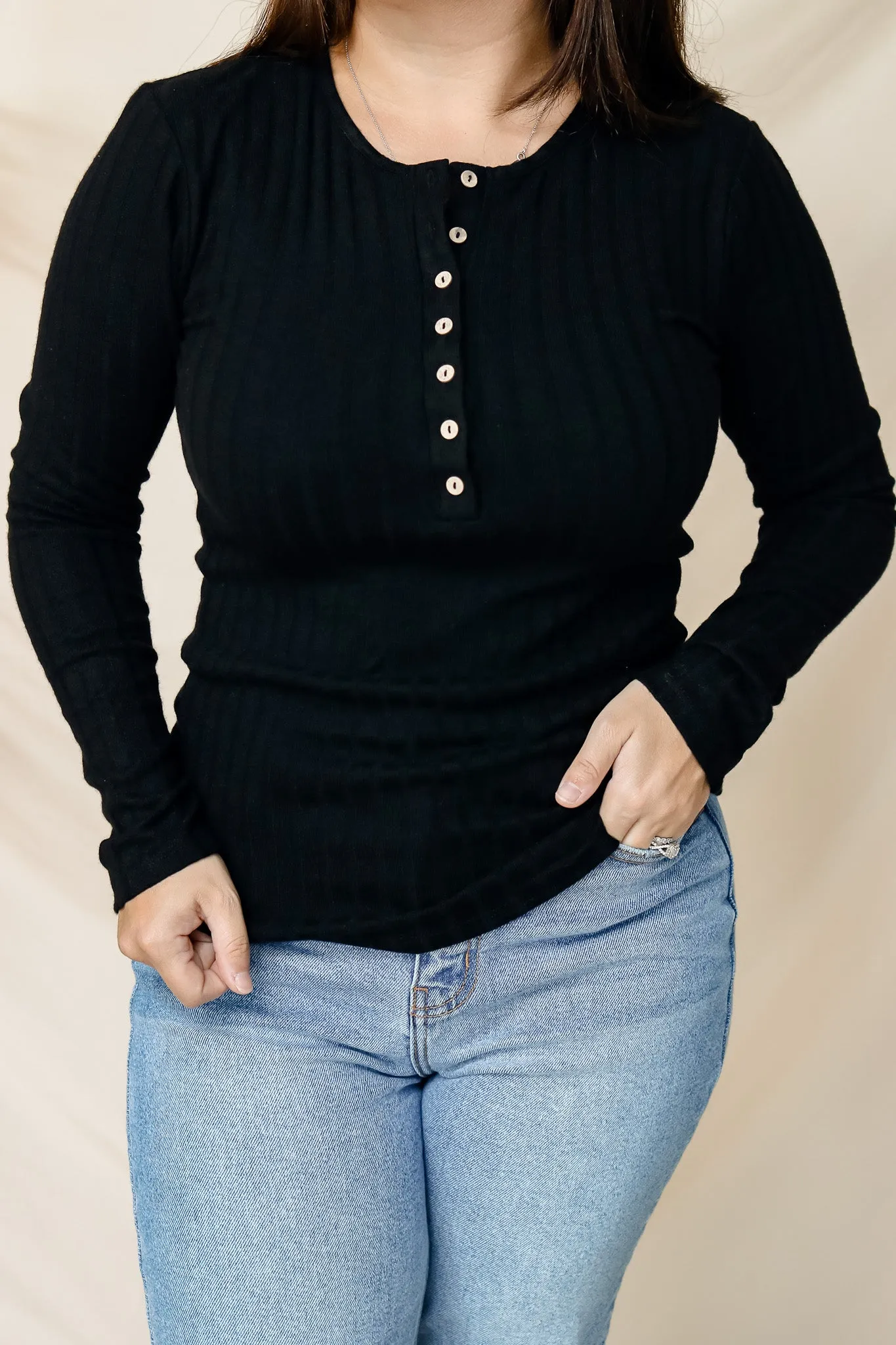 Laid Back Days Button Top (black)