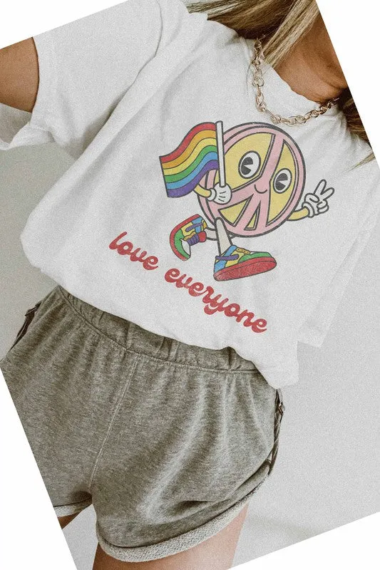 LOVE EVERYONE PRIDE GRAPHIC TEE