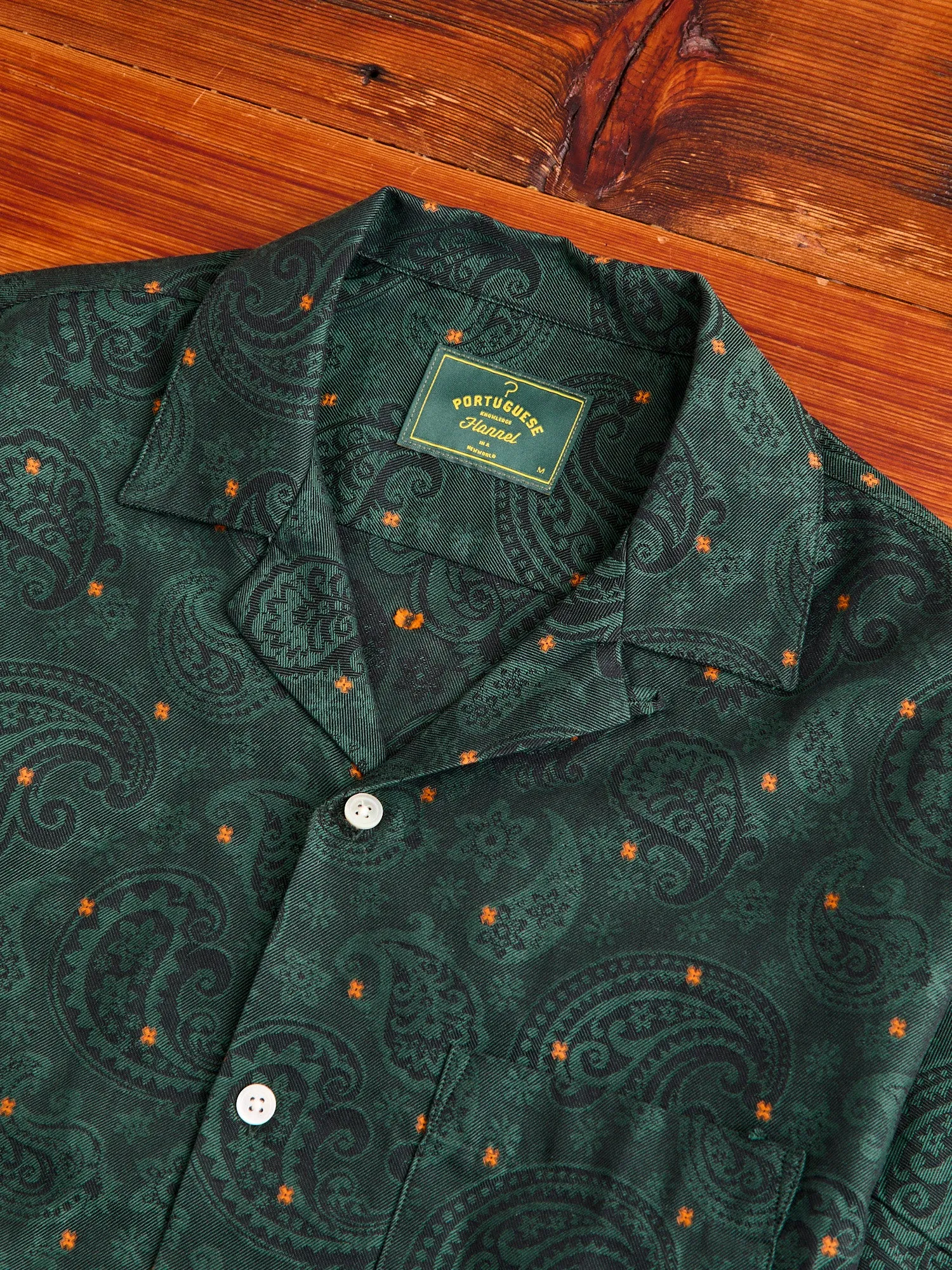 Paisley Jacquard Button-Up Shirt in Green