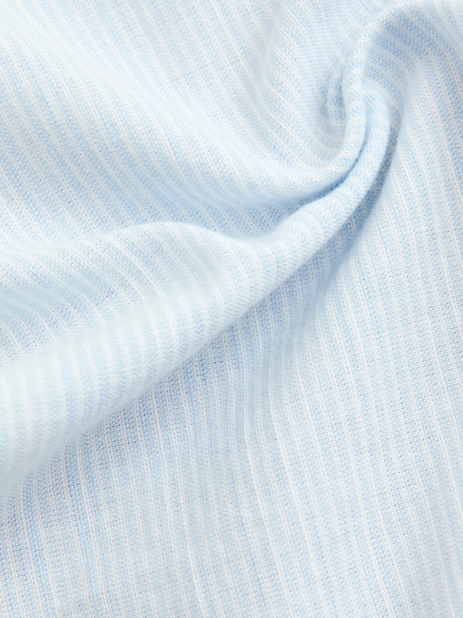 Summer Blend Button-Up Shirt in Sky