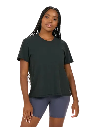 Vuori Feather Tee - Washed Black