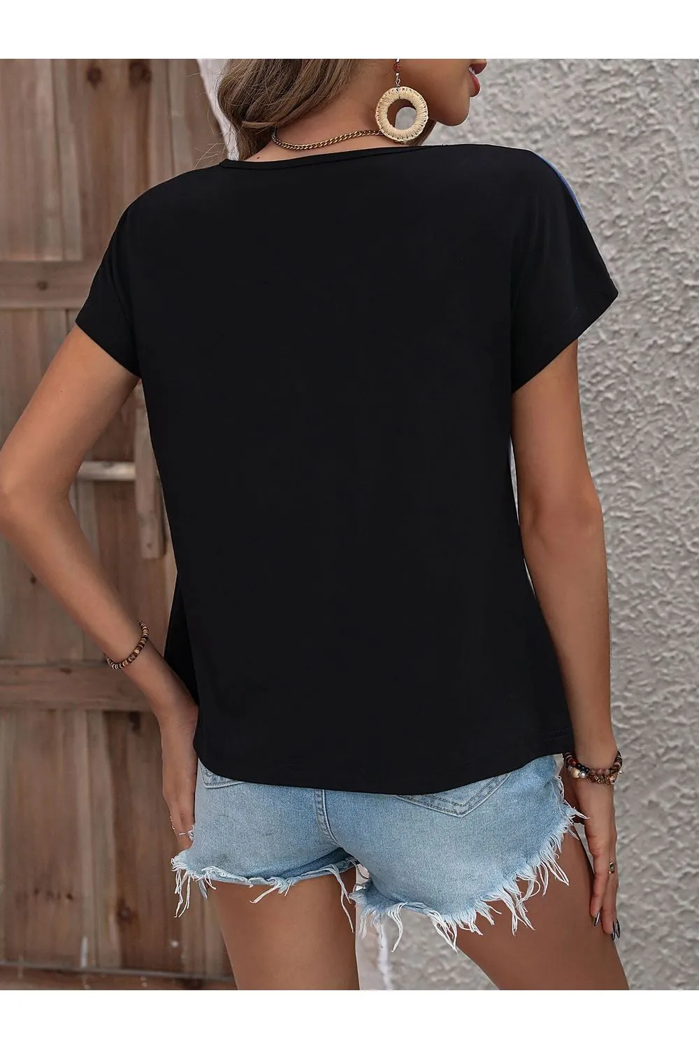 Women Color Block Decorative Button V-Neck Tee