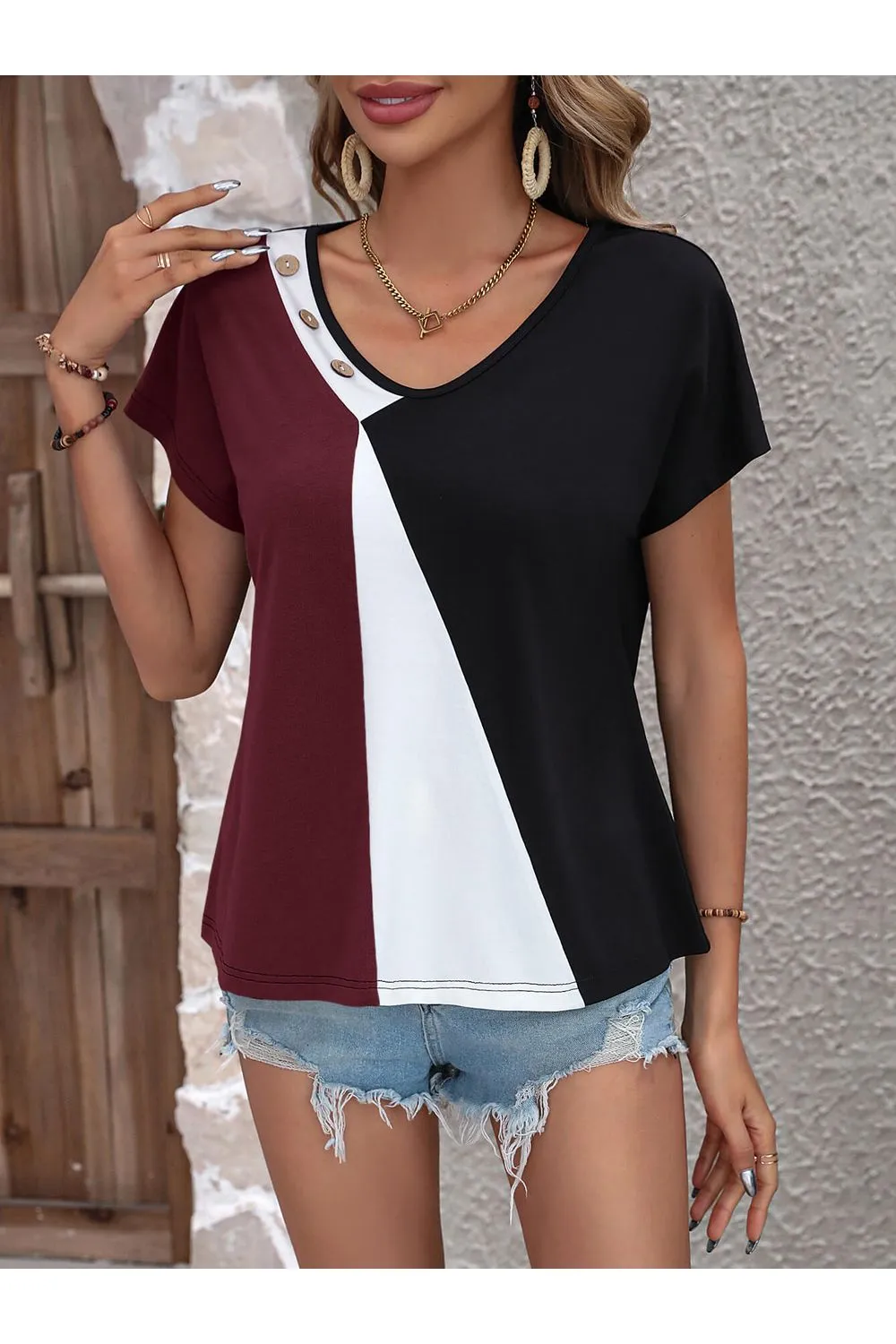 Women Color Block Decorative Button V-Neck Tee